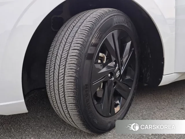 Hyundai Avante (CN7) id 3787817 из Кореи 11