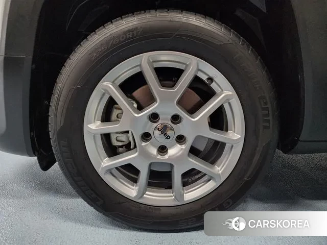 Jeep Renegade id 3031933 из Кореи 11