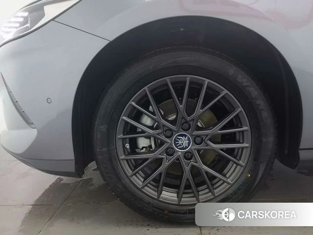 BYD Qin PLUS EV id 4210430 из Китая 11