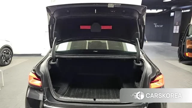 BMW 5 Series (G30) id 3468950 из Кореи 11