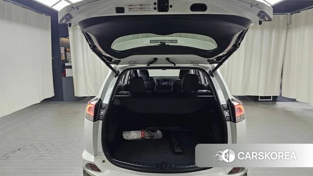 Toyota RAV4 id 4508415 из Кореи 11