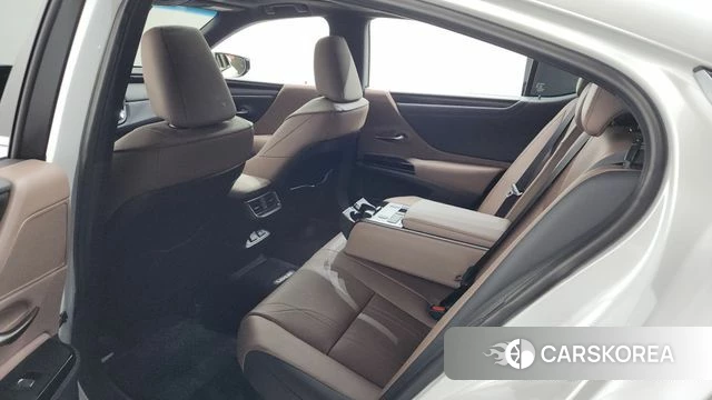 Lexus ES300h 7th generation id 4441738 из Кореи 11