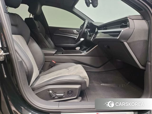 Audi A6L id 4216945 из Китая 11