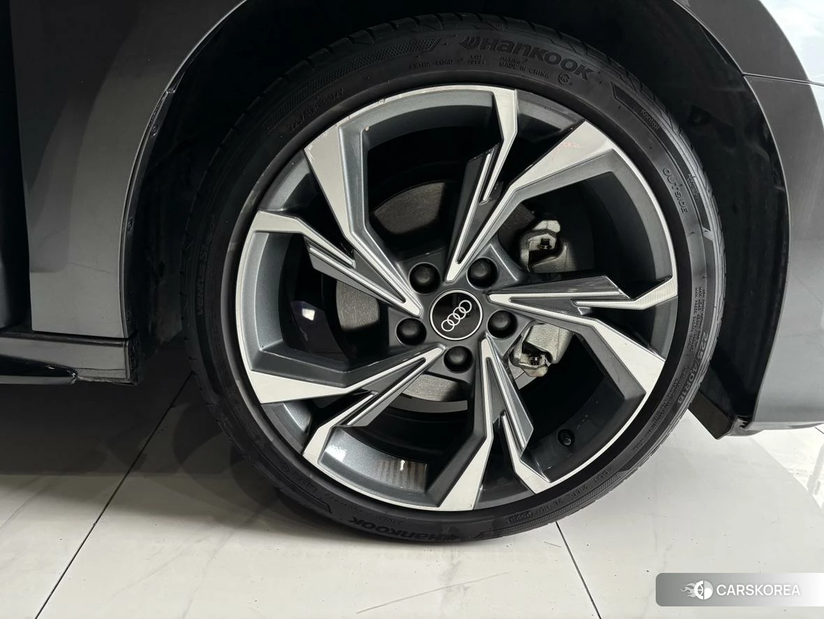 Audi A3 id 4461865 из Китая 11