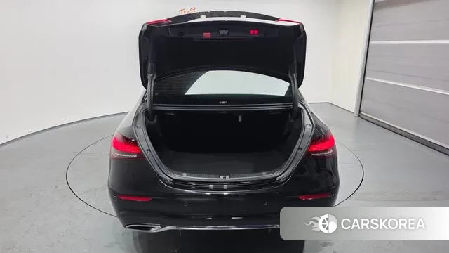 Mercedes-Benz E-Class W213 id 3696930 из Кореи 11