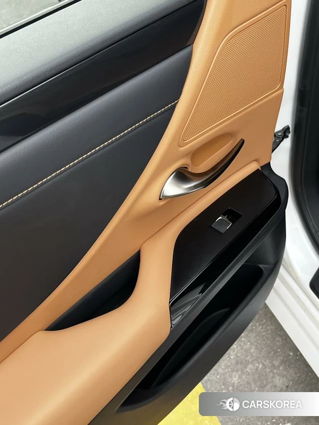 Lexus ES id 4367535 из Китая 11