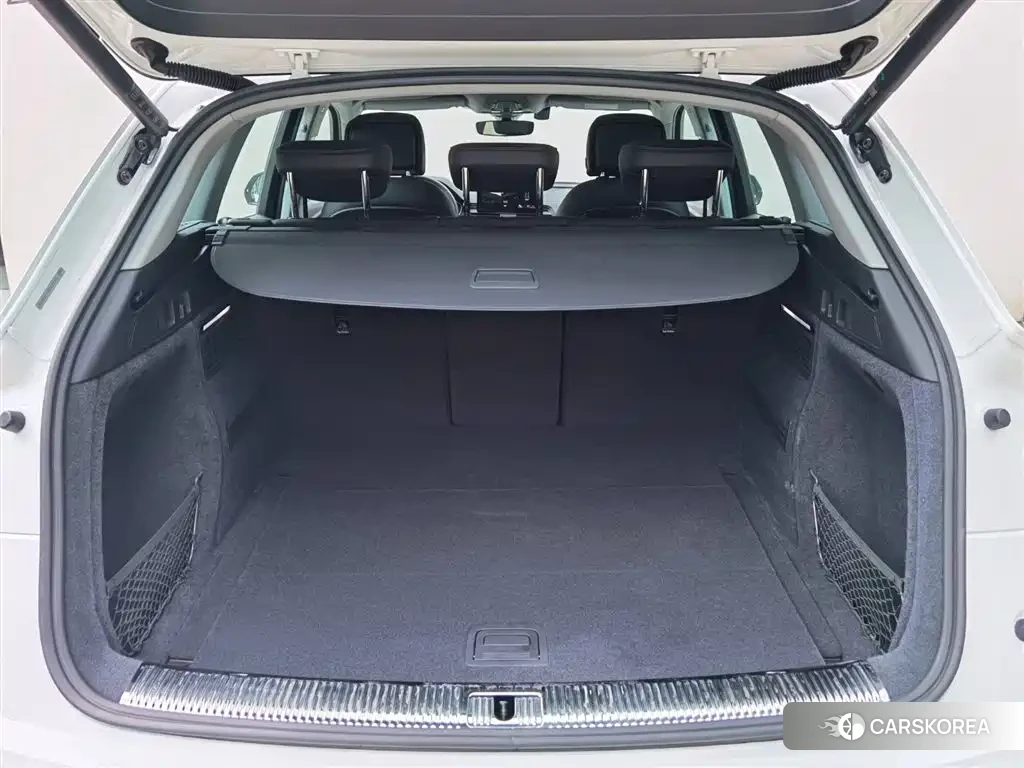 Audi Q5L id 4576367 из Китая 11