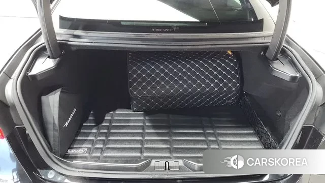 Maserati Quattroporte id 3318494 из Кореи 11