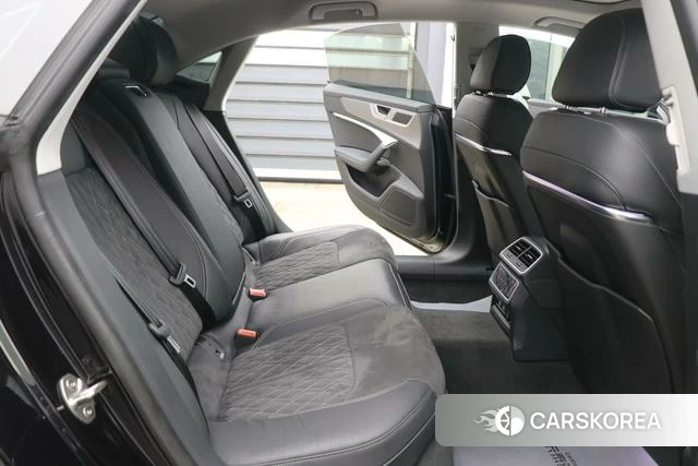 Audi A7L id 4334954 из Китая 11