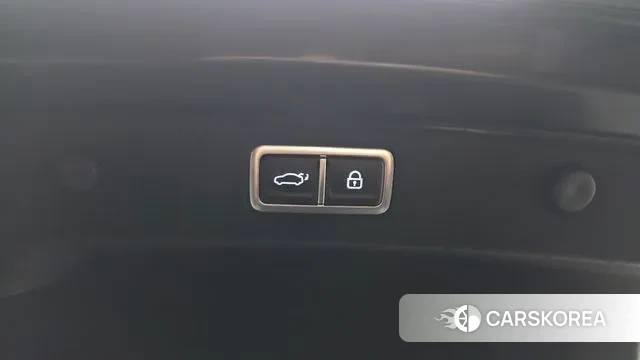 Hyundai Grandeur (GN7) id 3426129 из Кореи 11