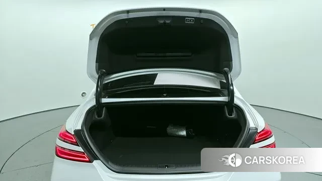 Genesis The New G70 id 3372072 из Кореи 11