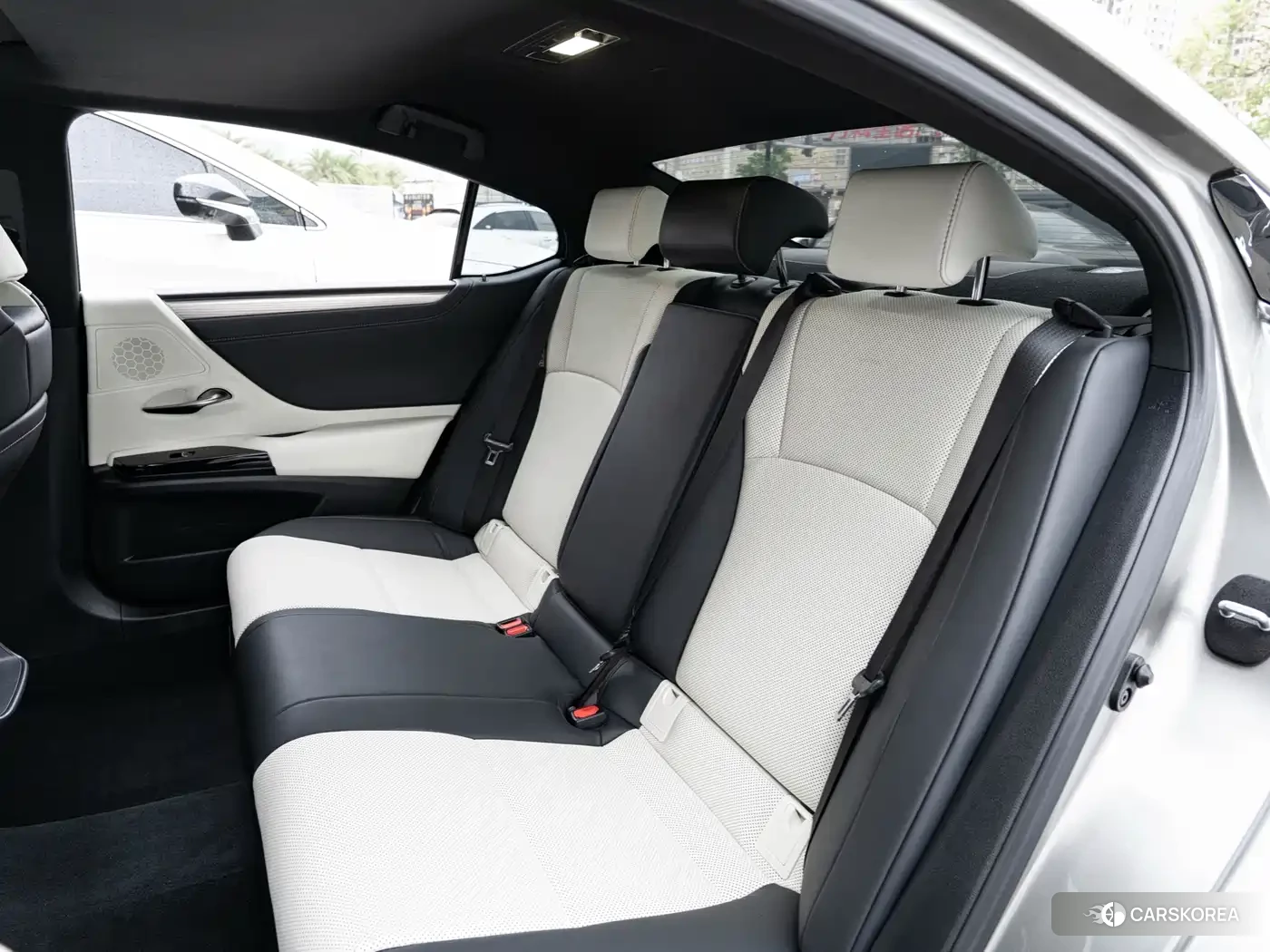 Lexus ES id 4554140 из Китая 11