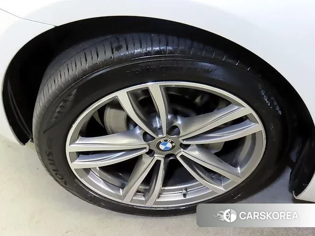 BMW 6 Series GT (G32) id 3385361 из Кореи 11