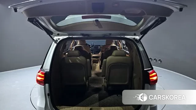 Kia The New Carnival id 3599125 из Кореи 11