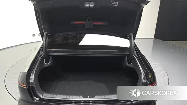 Hyundai Grandeur (GN7) id 3042973 из Кореи 11