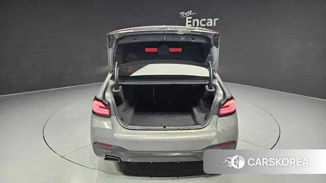 BMW 5 Series (G30) id 3843354 из Кореи 11