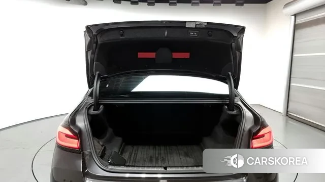 BMW 5 Series (G30) id 2989313 из Кореи 11