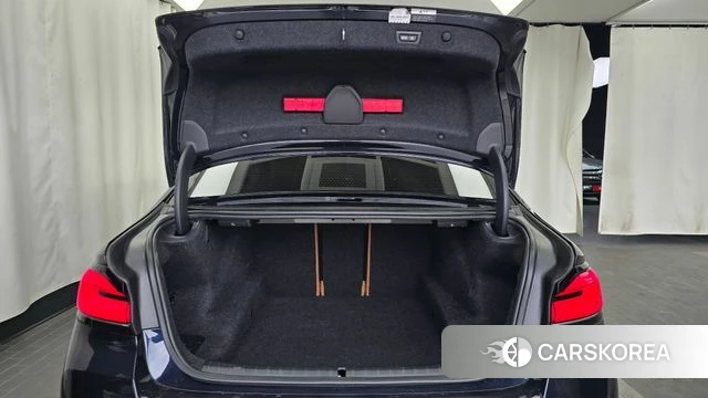 BMW 5 Series (G30) id 3865715 из Кореи 11