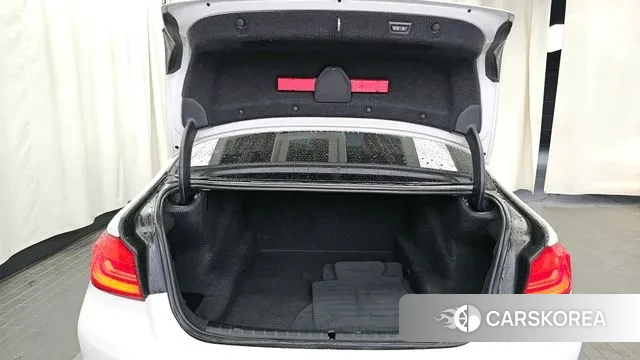 BMW 5 Series (G30) id 3417920 из Кореи 11