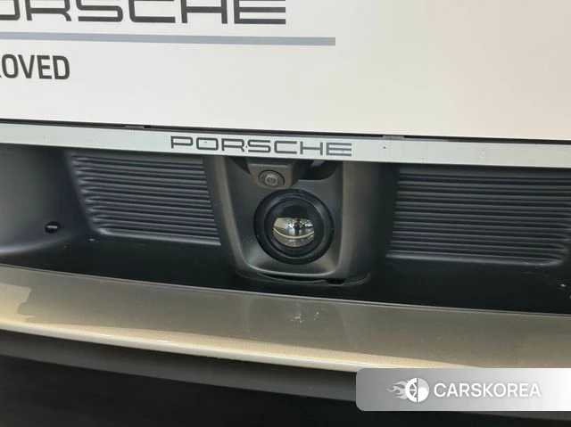 Porsche 911(992) id 4280322 из Кореи 11
