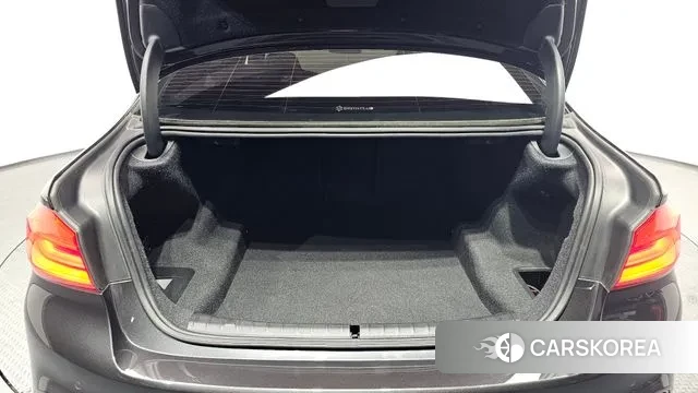 BMW 5 Series (G30) id 3789044 из Кореи 11