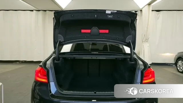 BMW 5 Series (G30) id 3703166 из Кореи 11