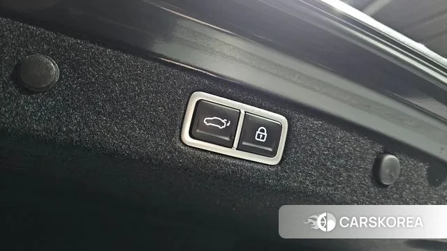 Hyundai Grandeur (GN7) id 3052923 из Кореи 11