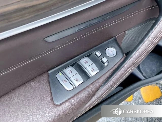 BMW 5 series id 4277360 из Китая 11