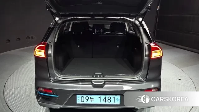 Kia Niro EV id 3463582 из Кореи 11