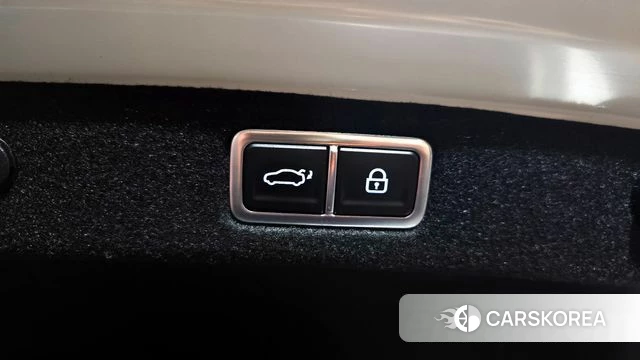 Hyundai Grandeur Hybrid (GN7) id 3914154 из Кореи 11