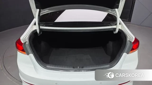 Hyundai Avante AD id 3413291 из Кореи 11