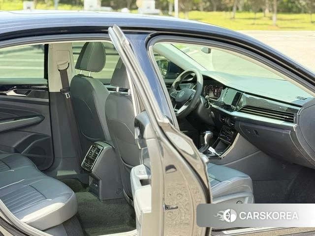 Volkswagen Passat id 4300365 из Китая 11