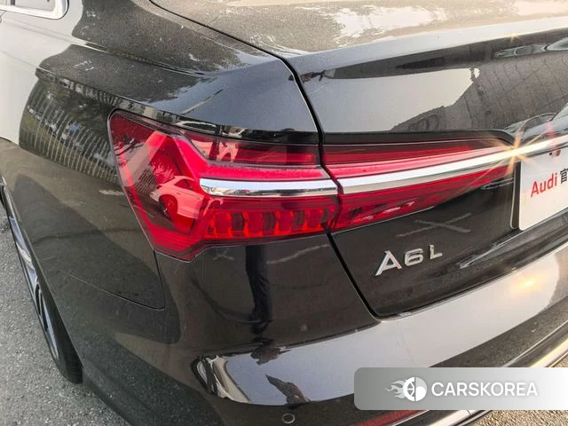 Audi A6L id 4290850 из Китая 11