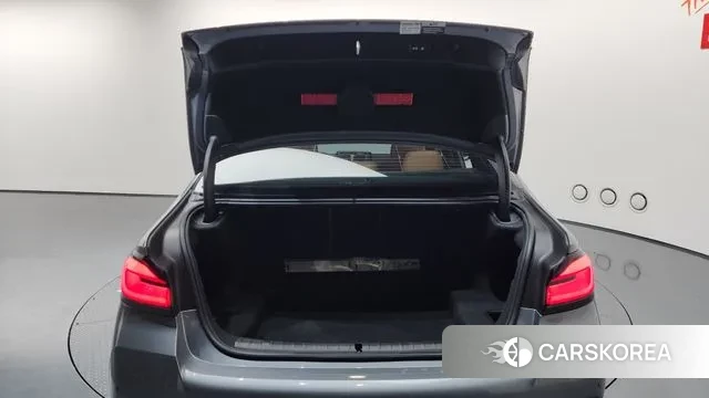 BMW 5 Series (G30) id 3405724 из Кореи 11