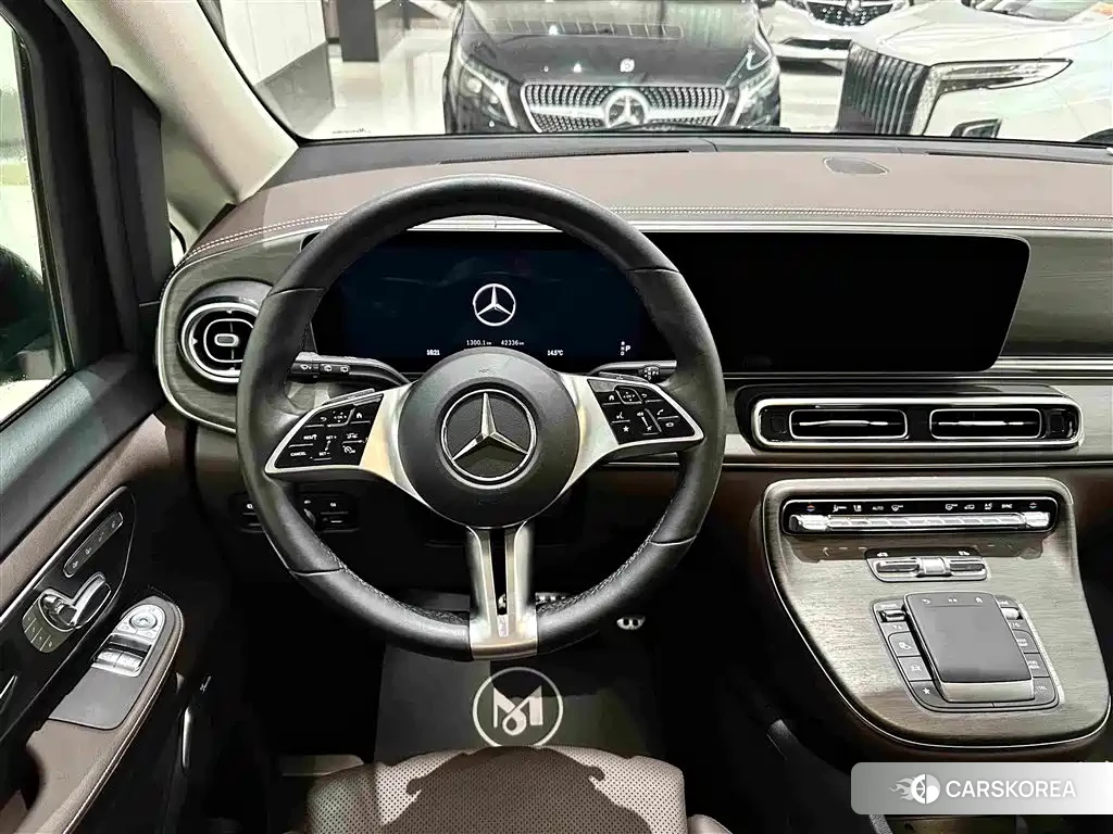 Mercedes-Benz V-Class id 4600758 из Китая 11