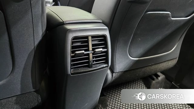 Kia Di Ol Nu Niro id 4495135 из Кореи 11