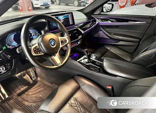 BMW 5 Series (G30) id 3453637 из Кореи 11