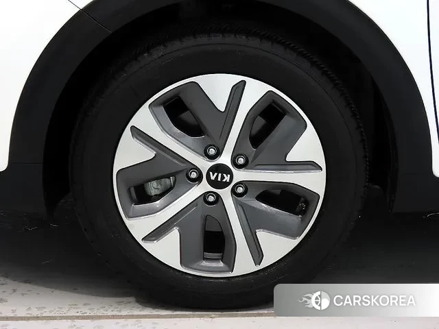 Kia Niro EV id 3448601 из Кореи 11