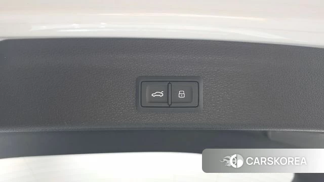 Audi Q3 (F3) id 3879306 из Кореи 11