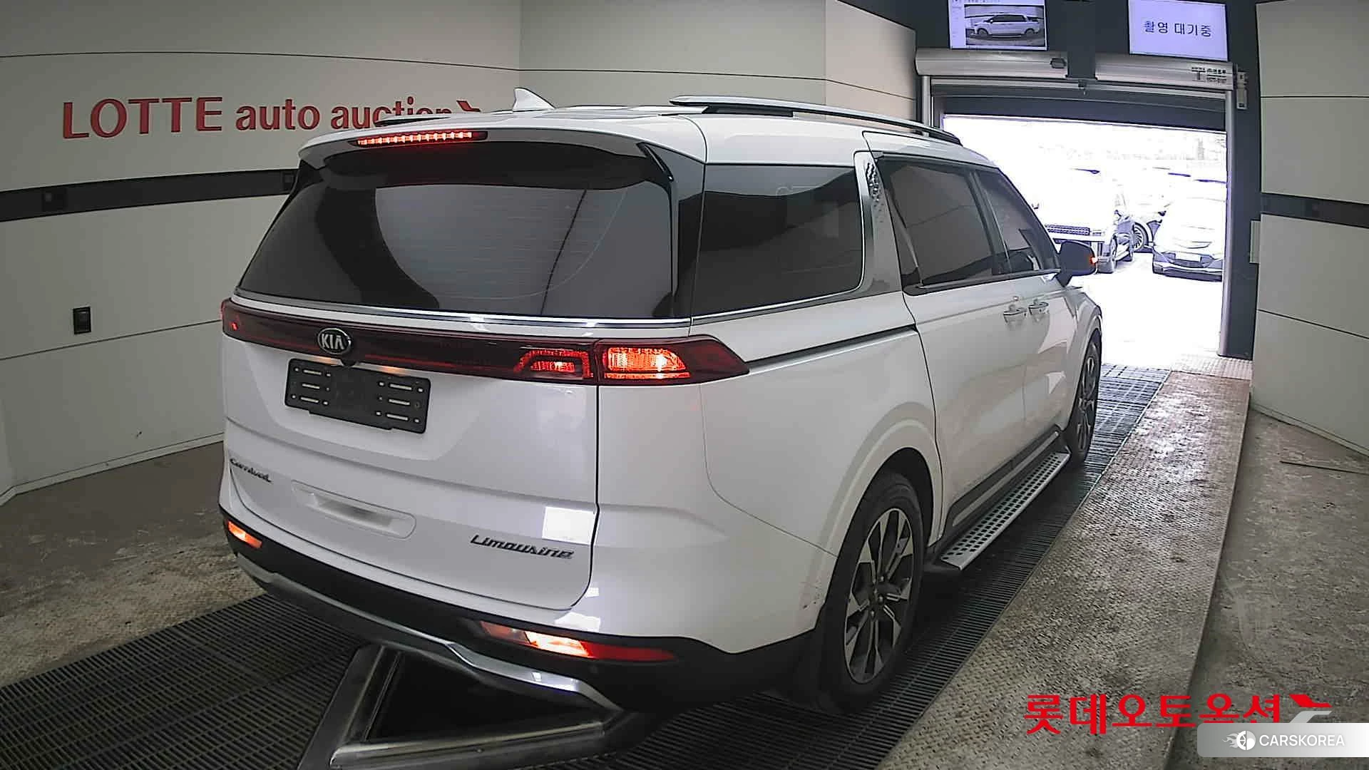 Kia Carnival Limousine id 3888376 из Кореи 11