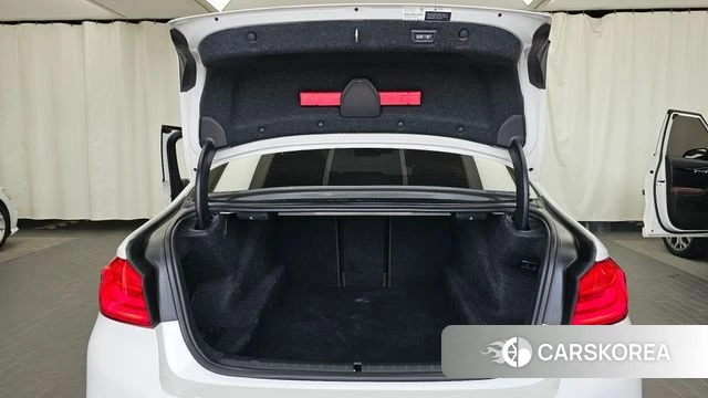 BMW 5 Series (G30) id 4683975 из Кореи 11