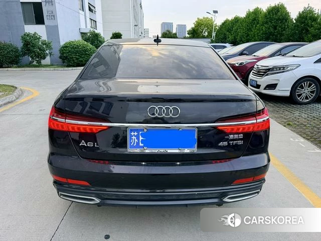 Audi A6L id 4328973 из Китая 11