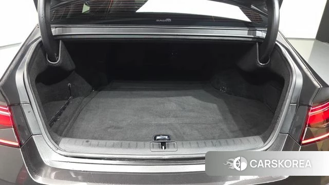 Genesis G90 (RS4) id 4749504 из Кореи 11