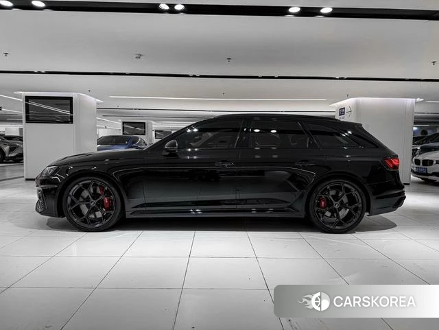Audi RS 4 id 4274322 из Китая 11