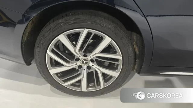 Mercedes-Benz E-Class W214 id 2993064 из Кореи 11