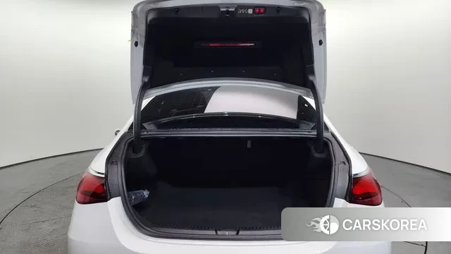 Mercedes-Benz E-Class W214 id 3679572 из Кореи 11