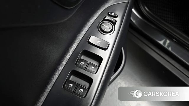 Kia Stonic id 4430135 из Кореи 11