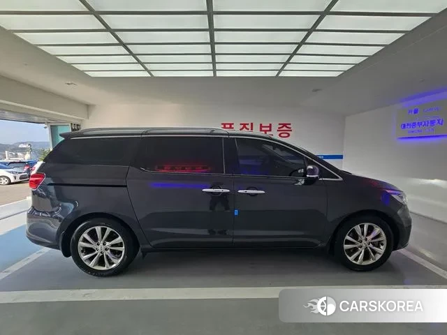 Kia The New Carnival id 3391379 из Кореи 11