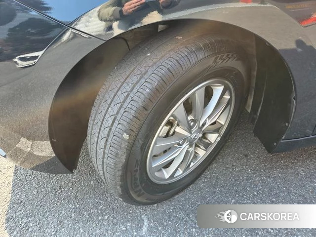 Hyundai The New Avante AD id 3899754 из Кореи 11