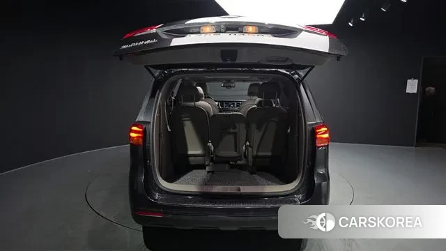 Kia The New Carnival id 3617130 из Кореи 11